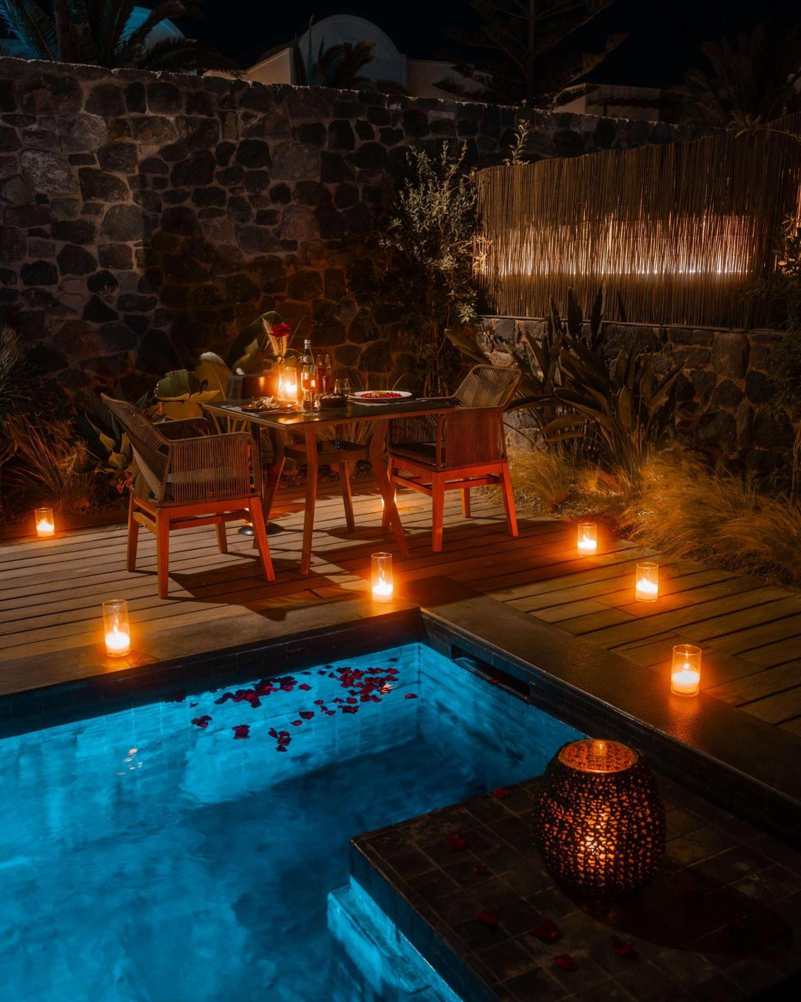 Radisson Blu Zaffron Resort, Santorini (Adults Only) Kamári Exterior foto